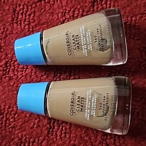 Lot of 2 Covergirl Liquid Foundation